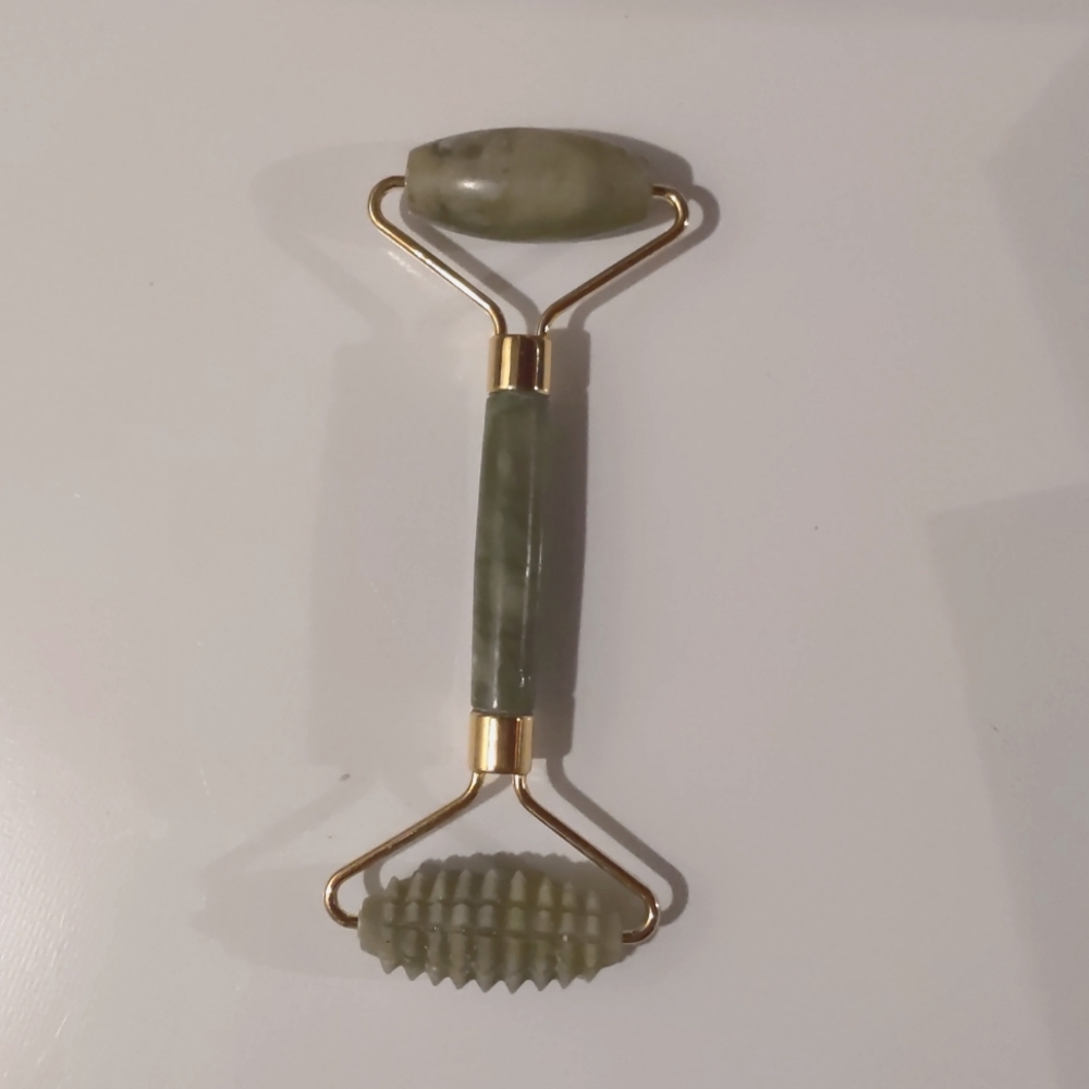 *New* Jade Facial Roller